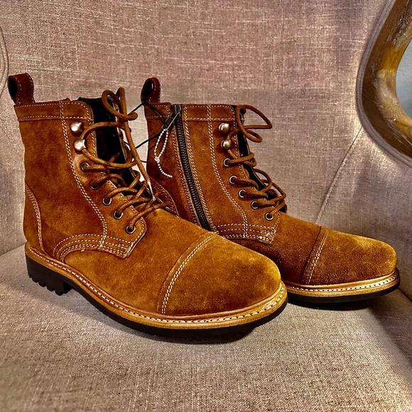 Brand New! Mens Frye Russell Lace-Up Suede Boots w side zipper in tan S-9 - Picture 2 of 13